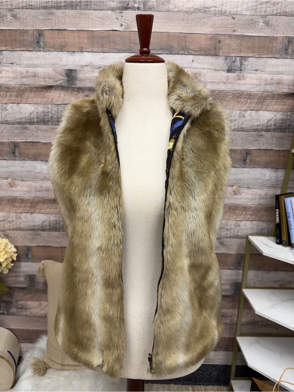 J McLaughlin Faux Fur Vest Small